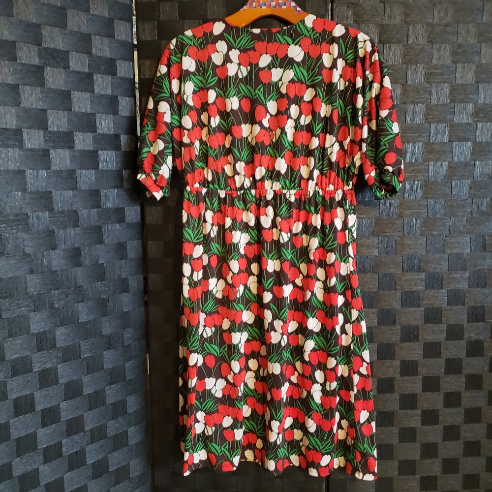 Dress - Picture 2 of 2